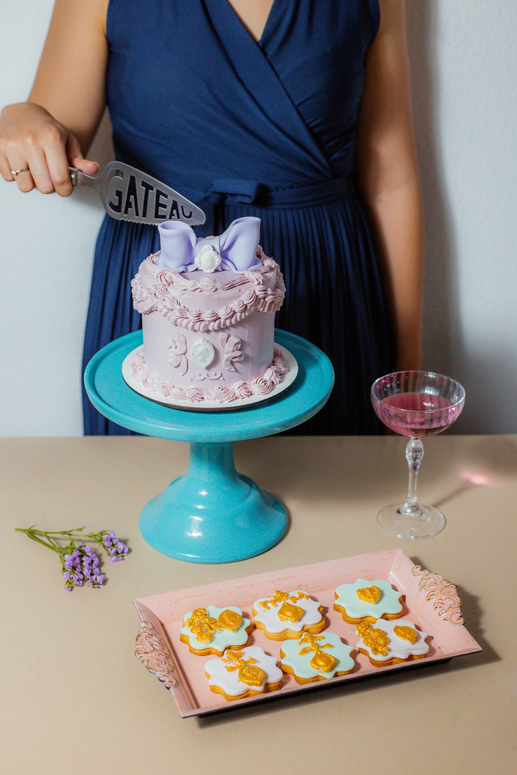 Bolo feminino delicado  Cake decorating, 50th birthday cake, Cake